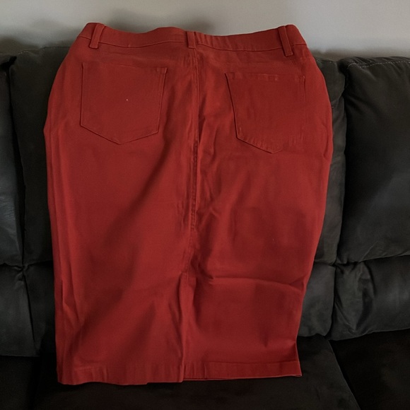 Be-Girl size Large. Never worn. Excellent condition rust color - Picture 3 of 3